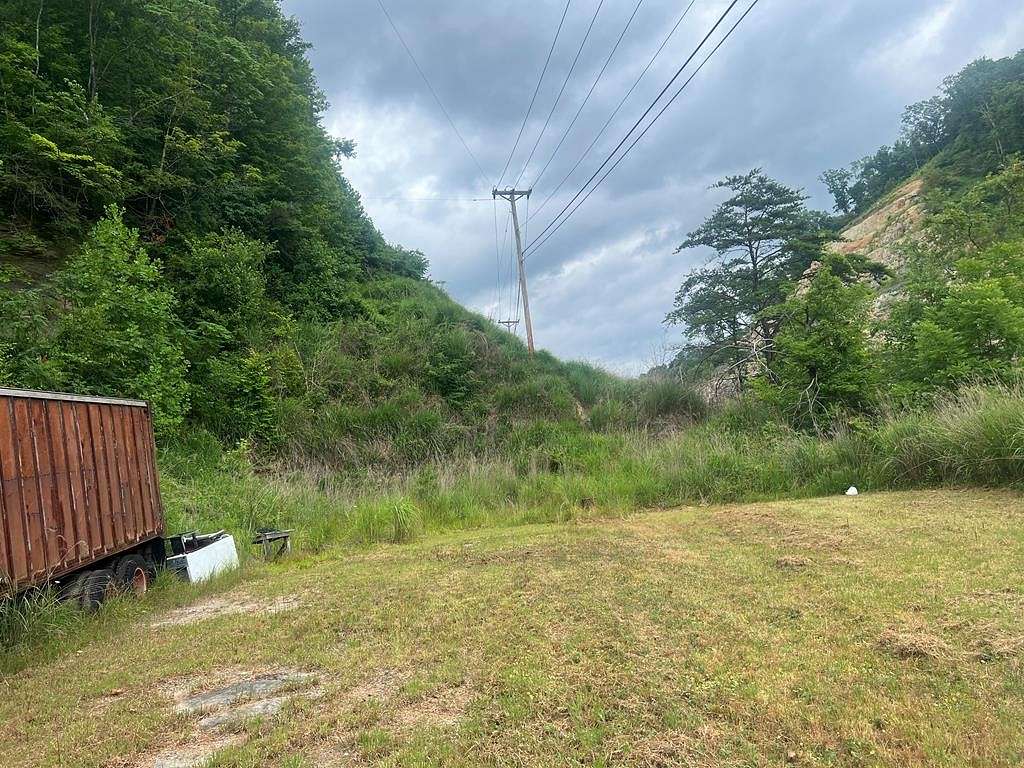 3 Acres of Residential Land for Sale in Hazard, Kentucky