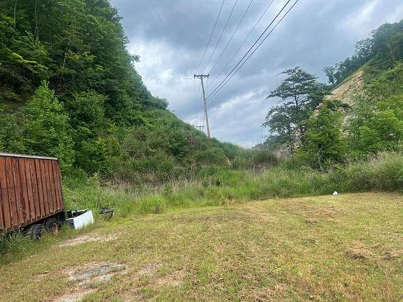 3 Acres of Residential Land for Sale in Hazard, Kentucky