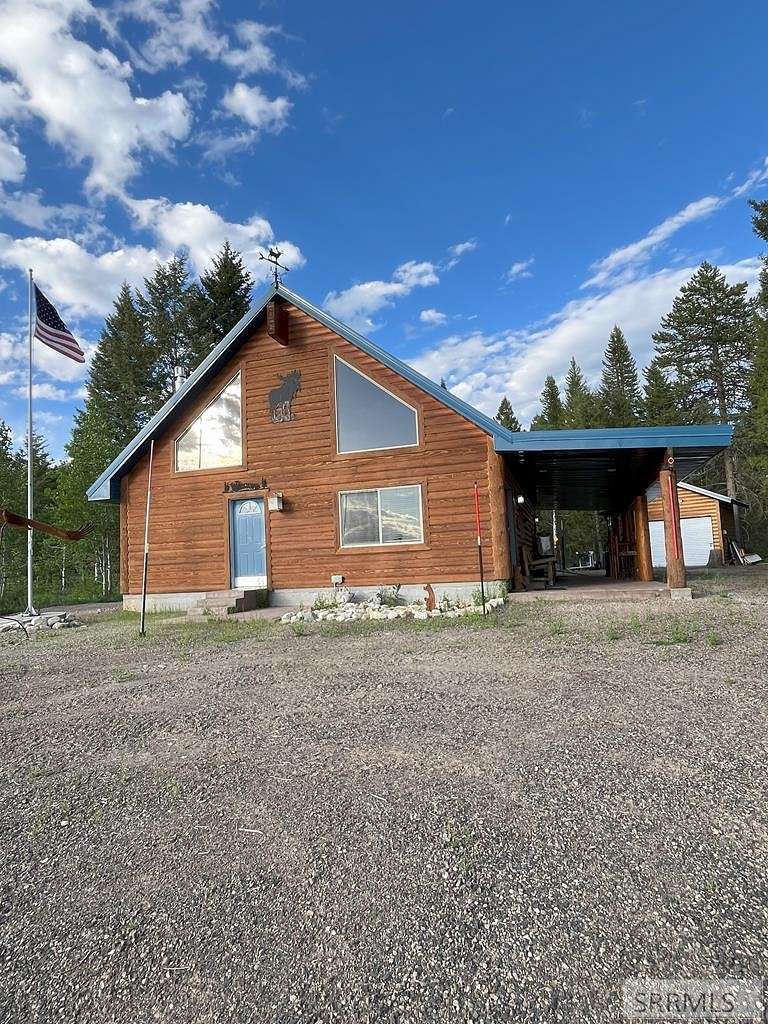 5.02 Acres of Residential Land with Home for Sale in Island Park, Idaho