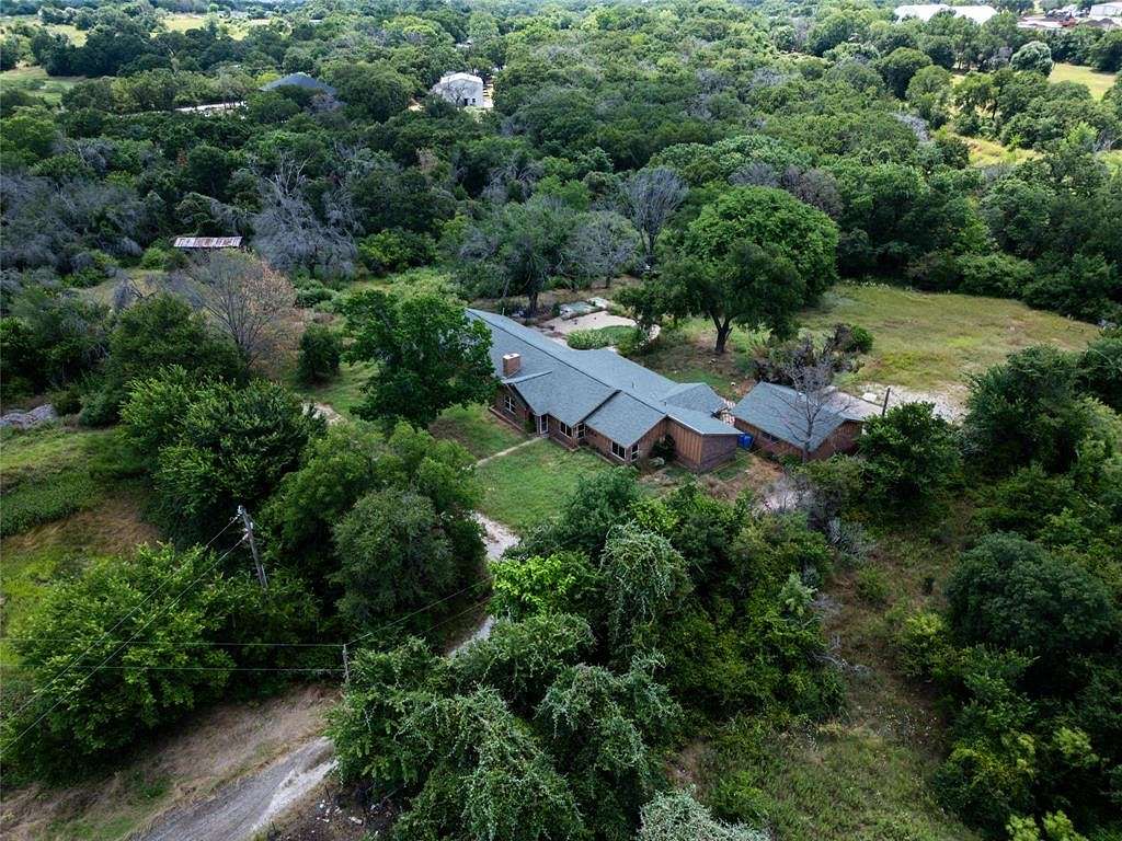 6.456 Acres of Land with Home for Sale in Azle, Texas