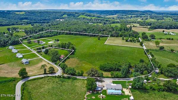 23.9 Acres of Mixed-Use Land for Sale in Pikeville, Tennessee