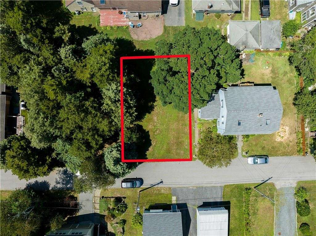 0.09 Acres of Residential Land for Sale in Portsmouth, Rhode Island