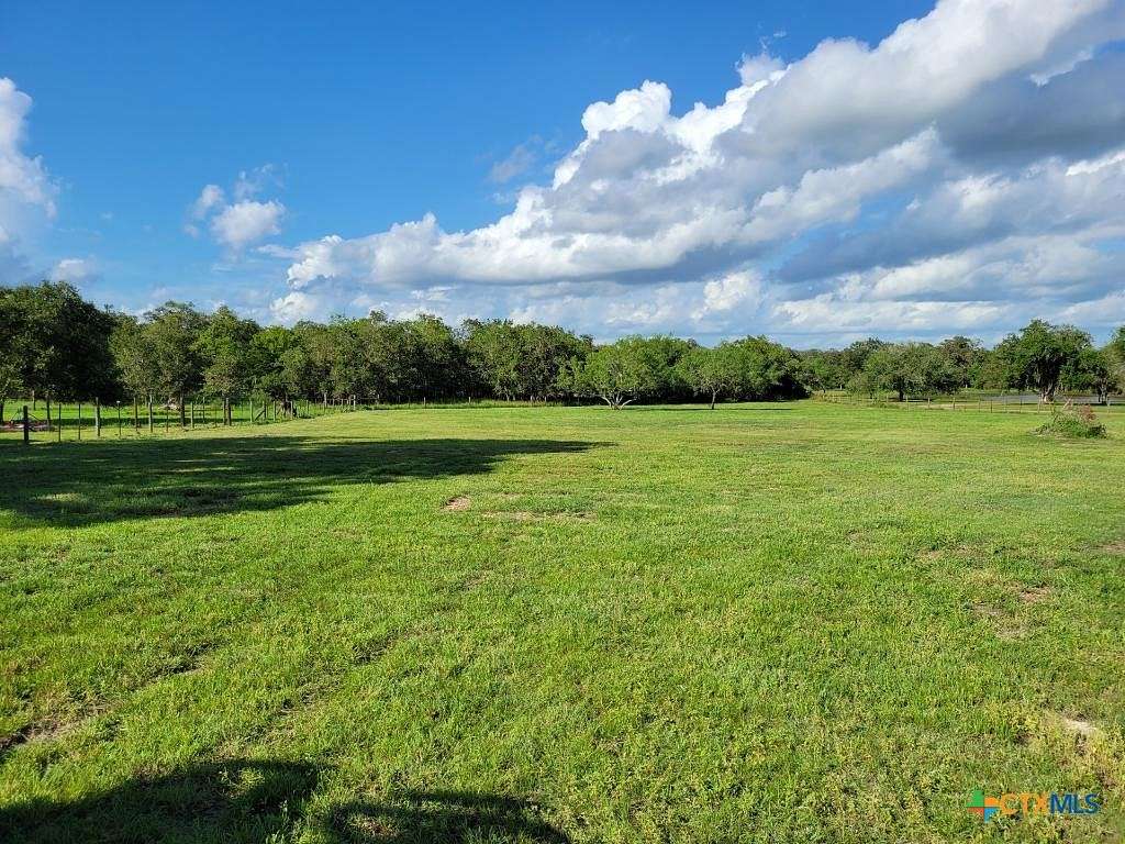1.996 Acres of Residential Land for Sale in Victoria, Texas
