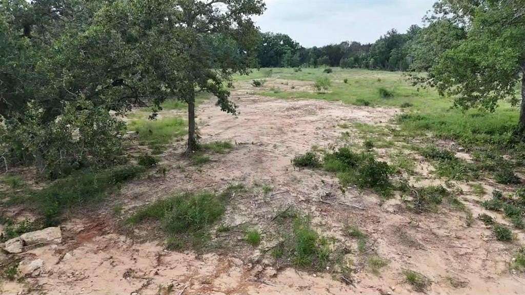 1.001 Acres of Residential Land for Sale in Glen Rose, Texas