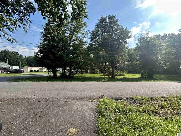 1.02 Acres of Residential Land for Sale in Paducah, Kentucky
