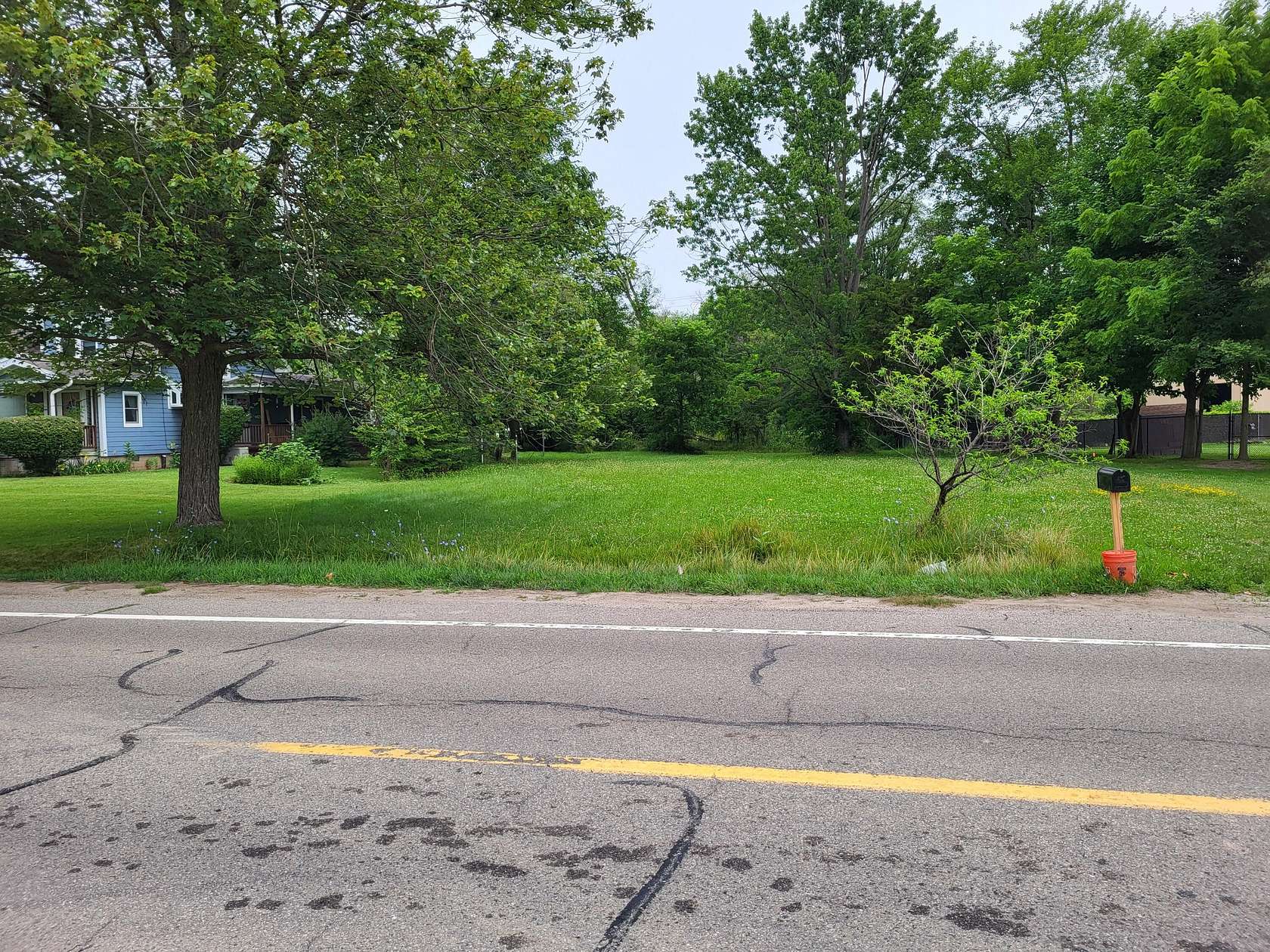 2.48 Acres of Residential Land for Sale in Van Buren Charter Township, Michigan