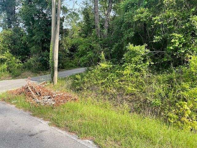 0.5 Acres of Land for Sale in Tallahassee, Florida