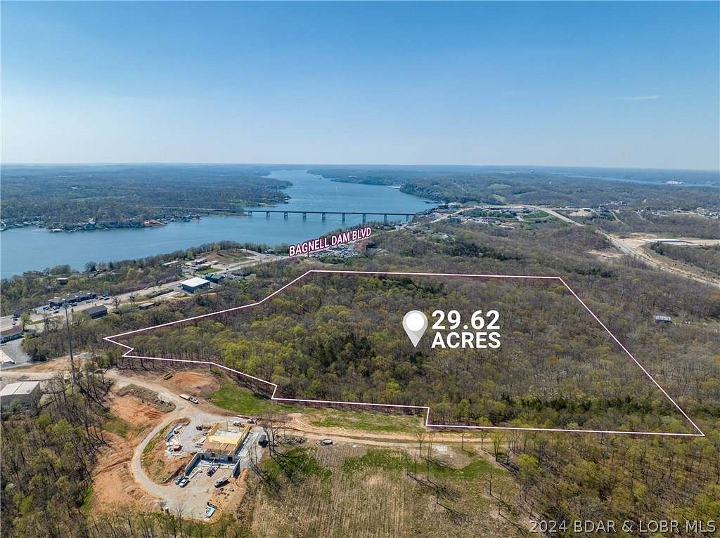 30 Acres of Land for Sale in Lake Ozark, Missouri