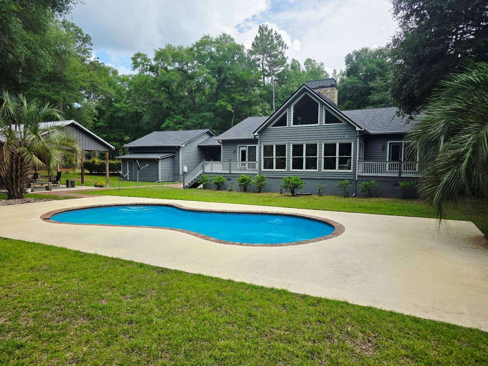 15.2 Acres of Recreational Land with Home for Sale in Garnett, South Carolina