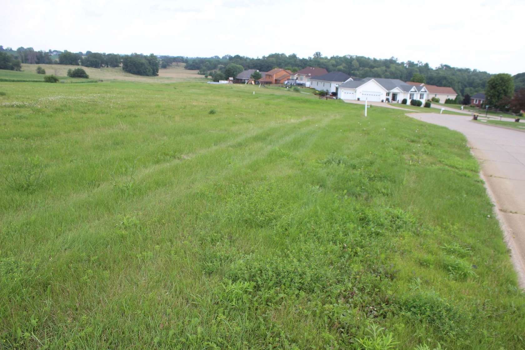 0.33 Acres of Residential Land for Sale in Maquoketa, Iowa