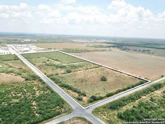 30.55 Acres of Land for Sale in Pleasanton, Texas
