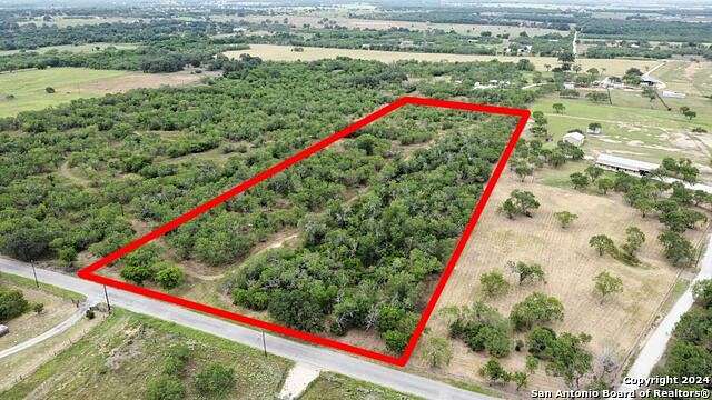 10.1 Acres of Land for Sale in Seguin, Texas