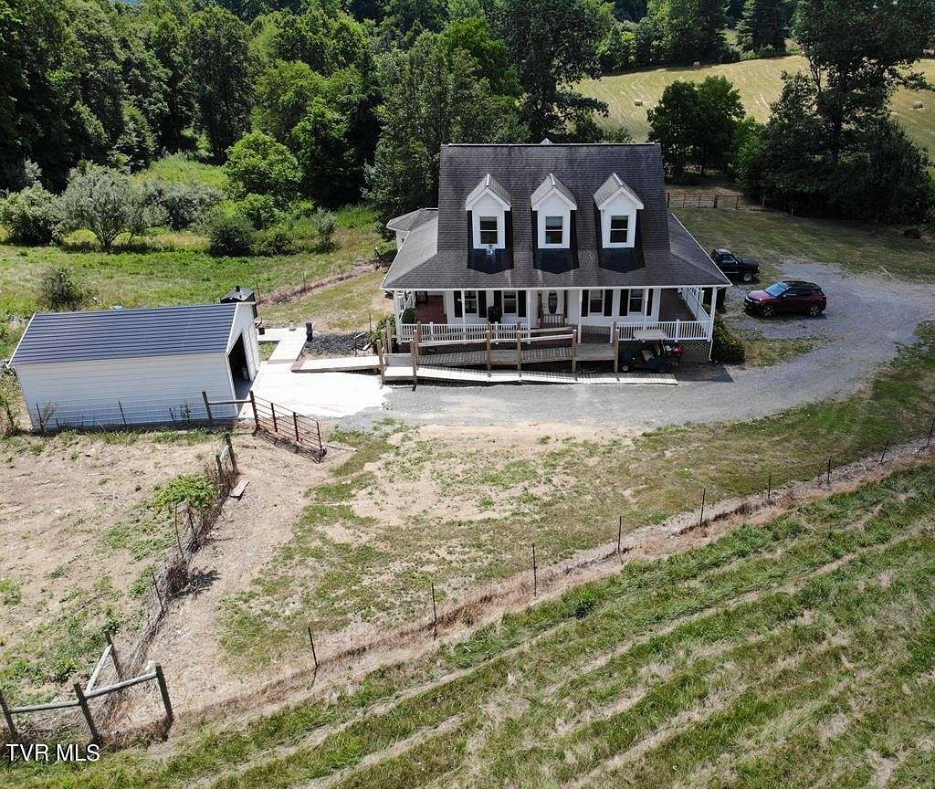 96.37 Acres of Agricultural Land with Home for Sale in Swords Creek, Virginia