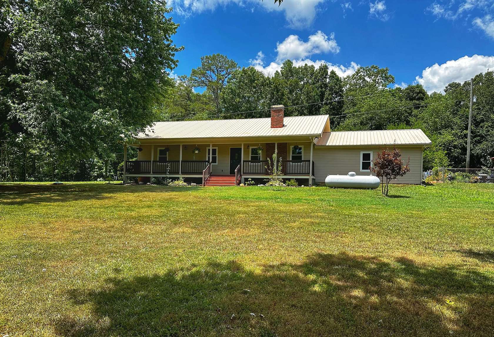 5.33 Acres of Land with Home for Sale in Ringgold, Georgia