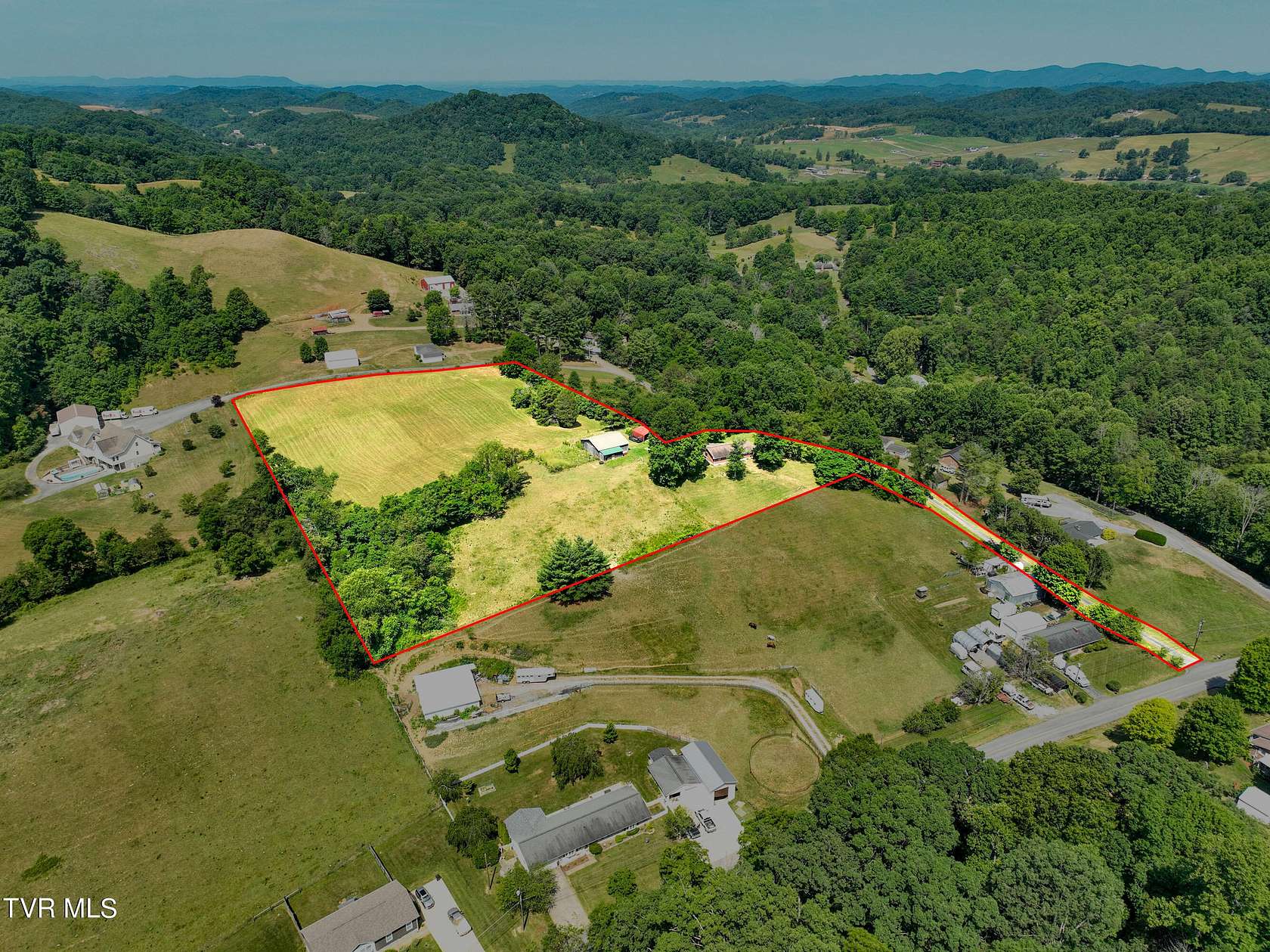 5.6 Acres of Land with Home for Sale in Blountville, Tennessee