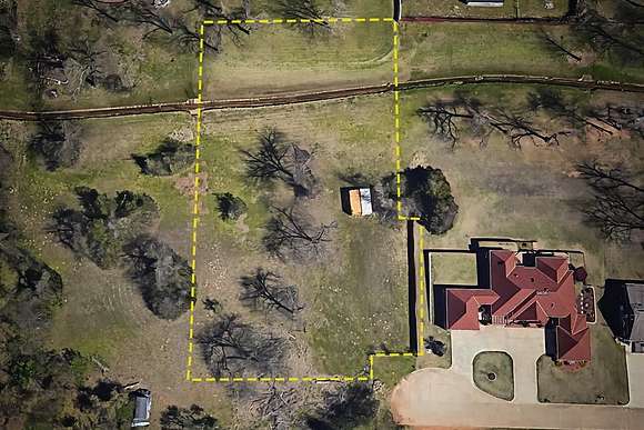 1.05 Acres of Residential Land for Sale in Midwest City, Oklahoma