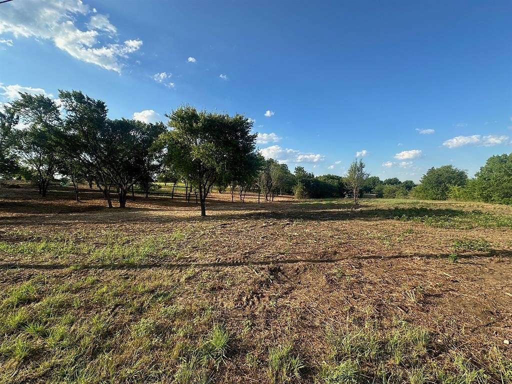 3.95 Acres of Mixed-Use Land for Sale in Sanger, Texas