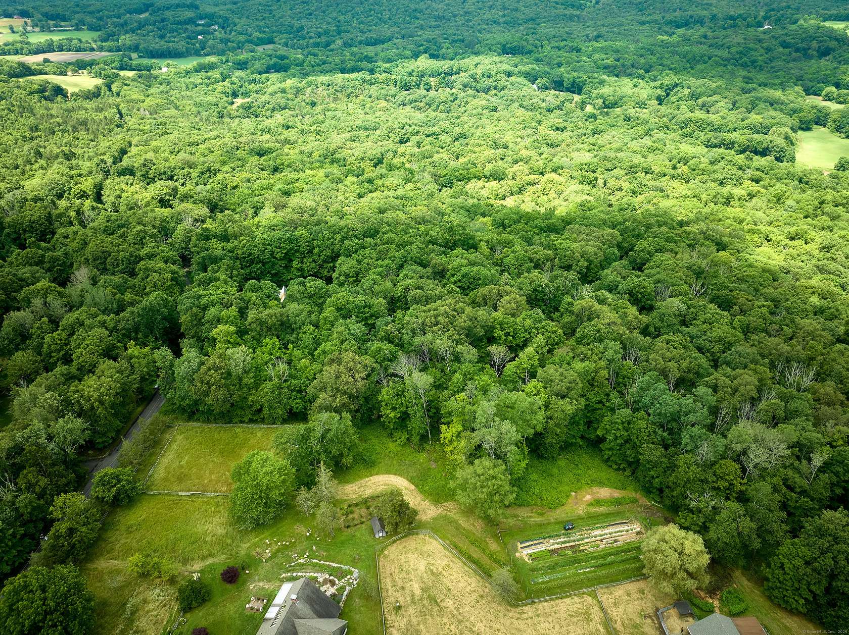 5.39 Acres of Residential Land for Sale in Woodbury, Connecticut