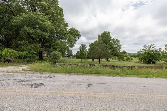4.03 Acres of Residential Land with Home for Sale in Fayetteville, Arkansas