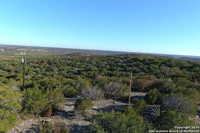 118 Acres of Land for Sale in Rocksprings, Texas