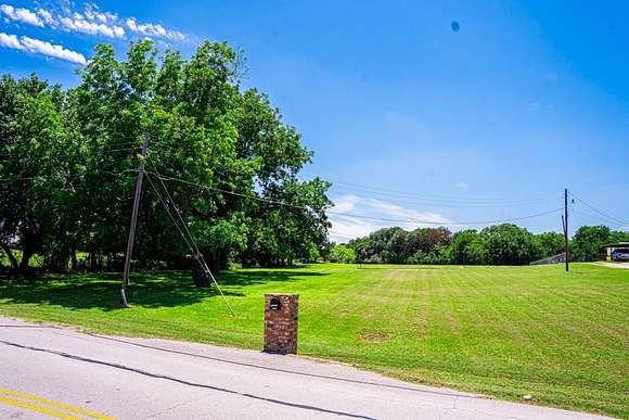 4.86 Acres of Mixed-Use Land for Sale in Mesquite, Texas