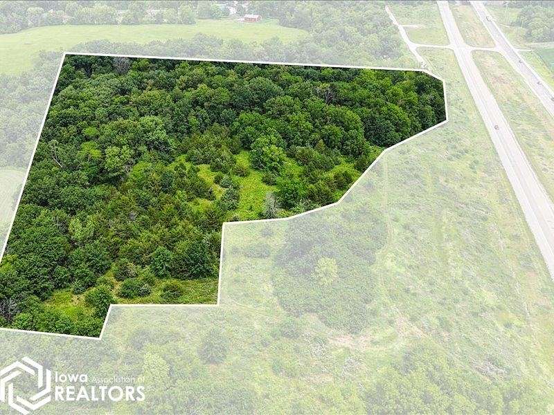 5.79 Acres of Residential Land for Sale in Mount Pleasant, Iowa