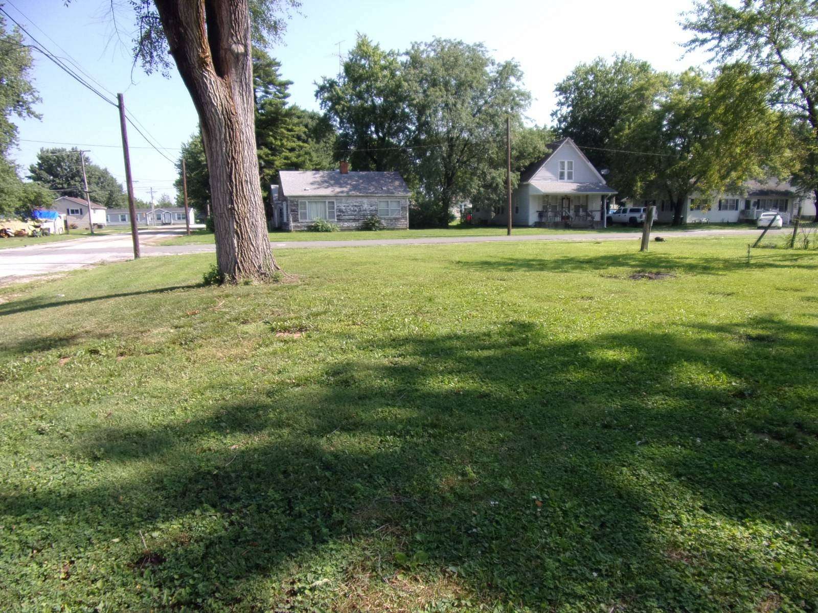 Land for Sale in Roodhouse, Illinois
