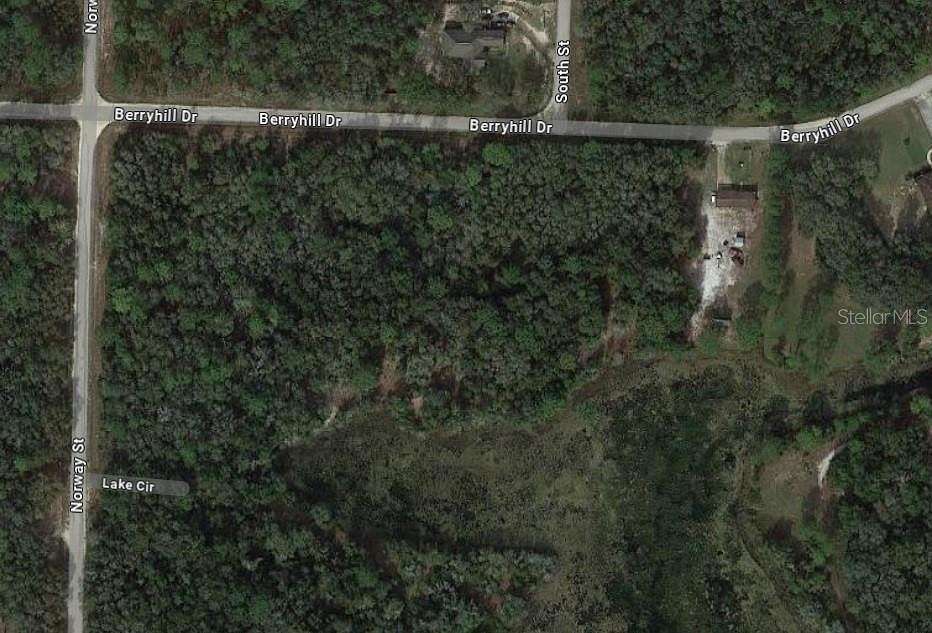 0.9 Acres of Land for Sale in Webster, Florida