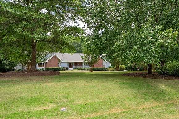 2.33 Acres of Residential Land with Home for Sale in Stockbridge, Georgia