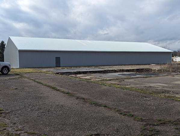 5 Acres of Improved Commercial Land for Sale in Jonesville, Michigan