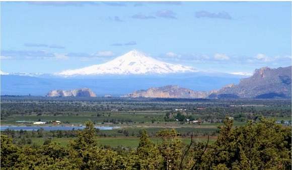 20 Acres of Land for Sale in Powell Butte, Oregon