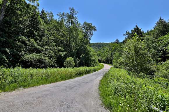 1.58 Acres of Residential Land for Sale in Stockbridge, Vermont