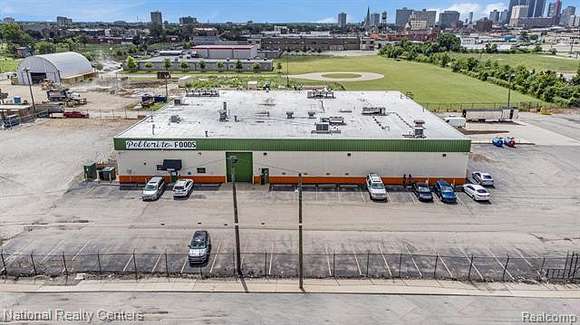 6 Acres of Improved Commercial Land for Sale in Detroit, Michigan