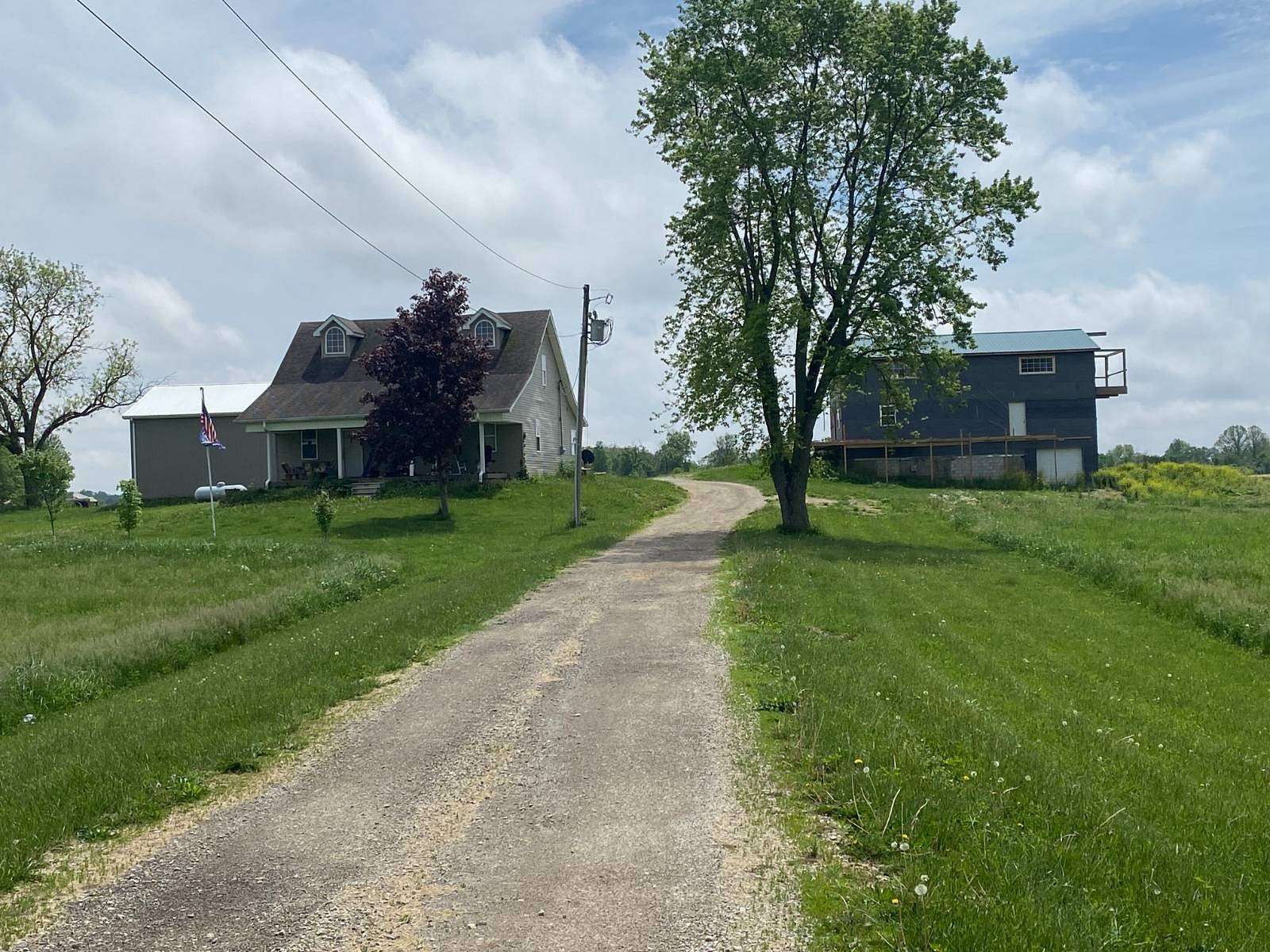 29 Acres of Land with Home for Sale in New Castle, Indiana