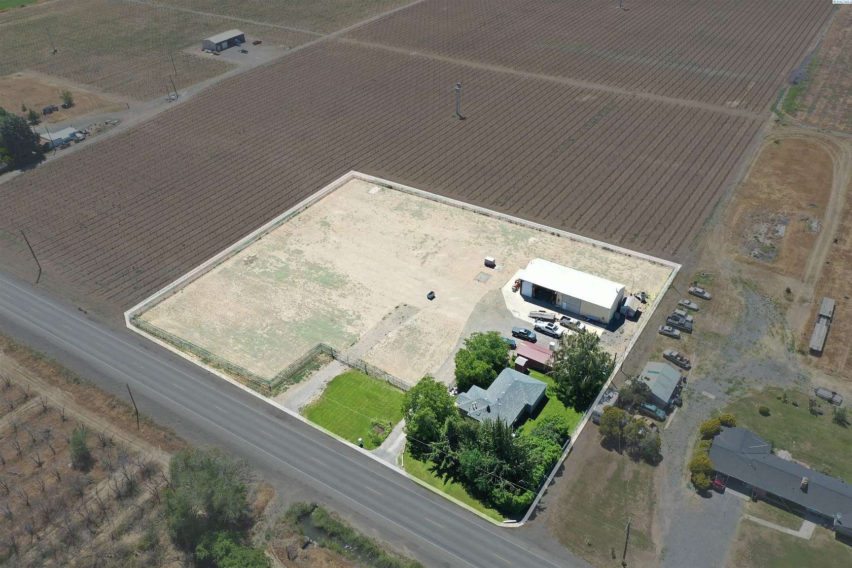 2 Acres of Residential Land with Home for Auction in Wapato, Washington