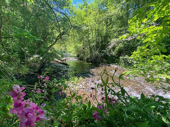 278 Acres of Recreational Land & Farm for Sale in Eagle Point, Oregon