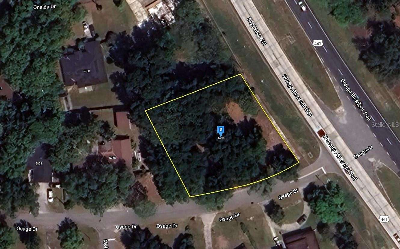 0.51 Acres of Commercial Land for Sale in Mount Dora, Florida