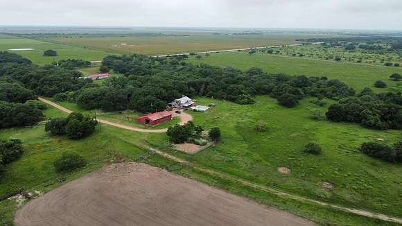 189.2 Acres of Land with Home for Sale in Edna, Texas