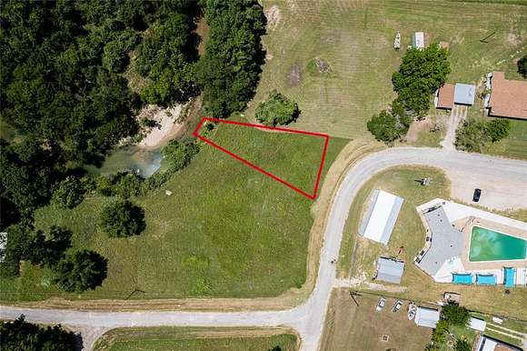 0.05 Acres of Residential Land for Sale in Granbury, Texas