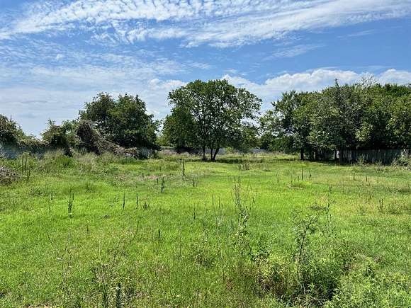 1.43 Acres of Land for Sale in Austin, Texas