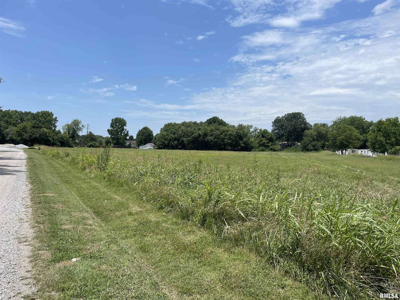 5 Acres of Mixed-Use Land for Sale in Murphysboro, Illinois