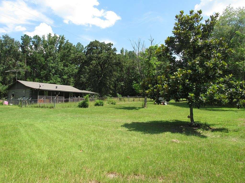 15 Acres of Recreational Land with Home for Sale in Palestine, Texas