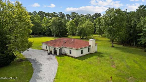 10.1 Acres of Land with Home for Sale in Swansboro, North Carolina