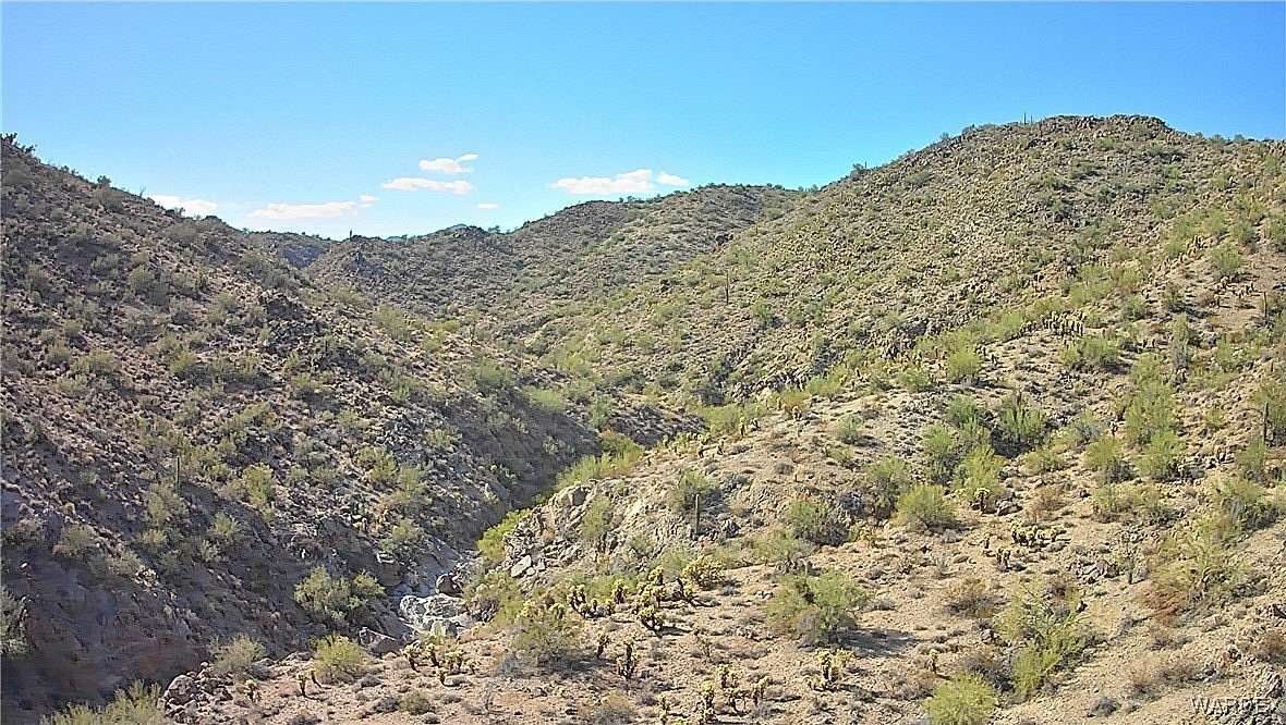 10 Acres of Recreational Land & Farm for Sale in Wikieup, Arizona