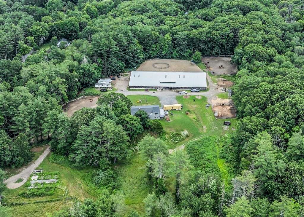 7.71 Acres of Land with Home for Sale in Pepperell, Massachusetts