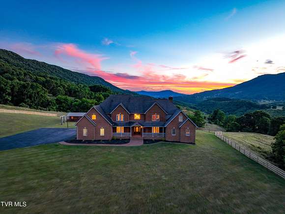 188 Acres of Land with Home for Sale in Tazewell, Virginia
