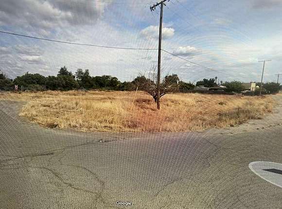 0.62 Acres of Commercial Land for Sale in Earlimart, California