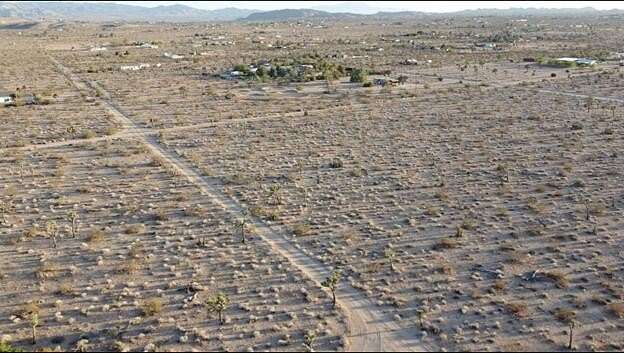 2.5 Acres of Residential Land for Sale in Yucca Valley, California