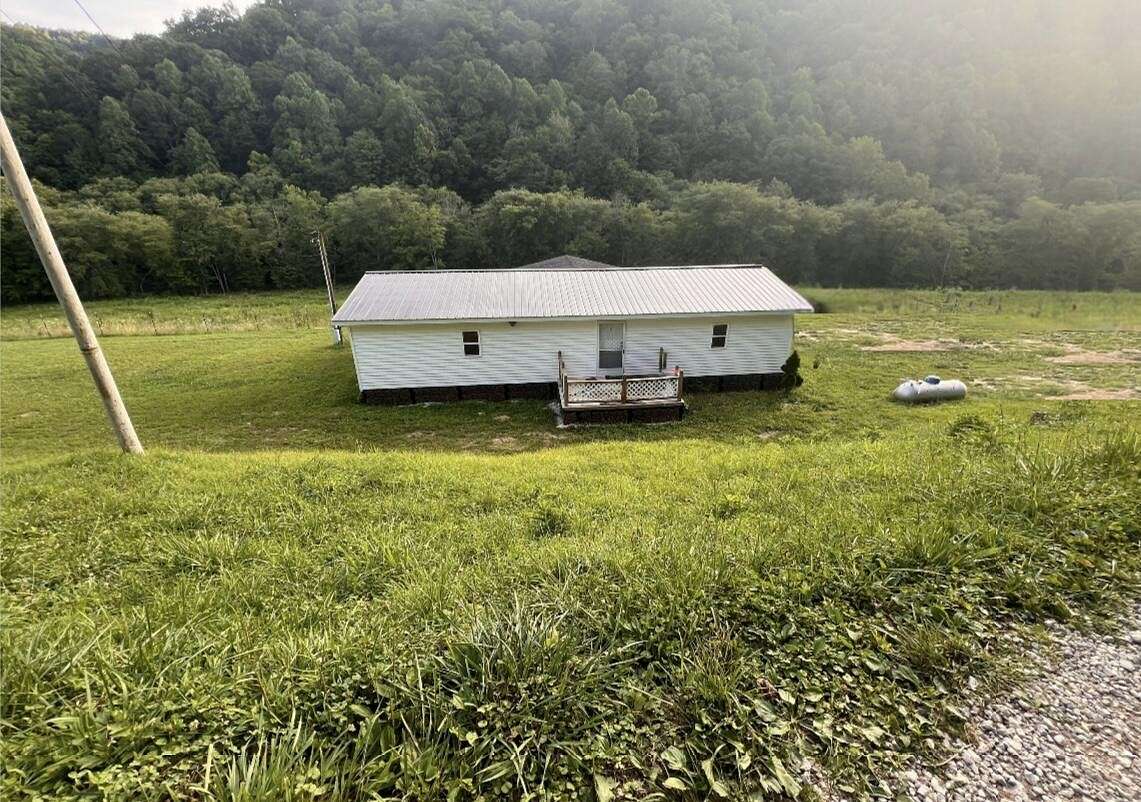 6 Acres of Residential Land with Home for Sale in Jackson, Kentucky