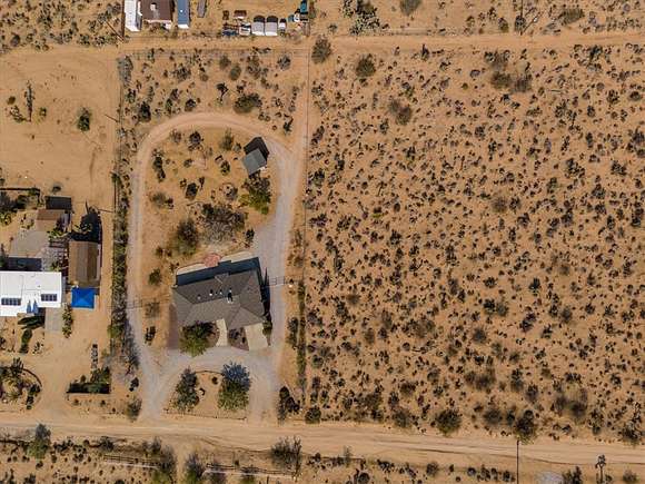 1.25 Acres of Residential Land for Sale in Joshua Tree, California